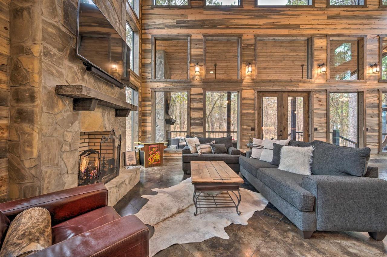 Luxury Cabin In The Woods With Hot Tub And Yard Games! โบรคเคนโบว์ ภายนอก รูปภาพ