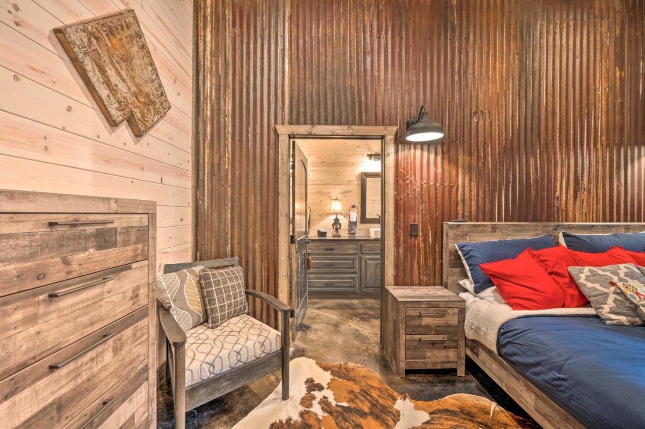 Luxury Cabin In The Woods With Hot Tub And Yard Games! โบรคเคนโบว์ ภายนอก รูปภาพ