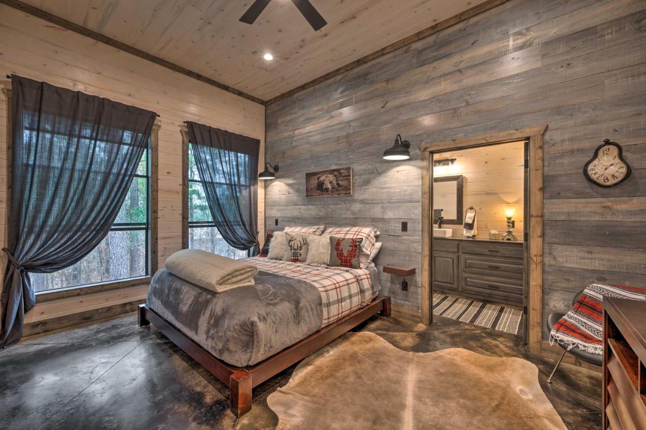 Luxury Cabin In The Woods With Hot Tub And Yard Games! โบรคเคนโบว์ ภายนอก รูปภาพ