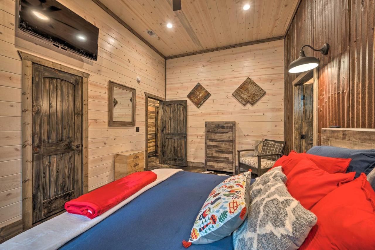 Luxury Cabin In The Woods With Hot Tub And Yard Games! โบรคเคนโบว์ ภายนอก รูปภาพ